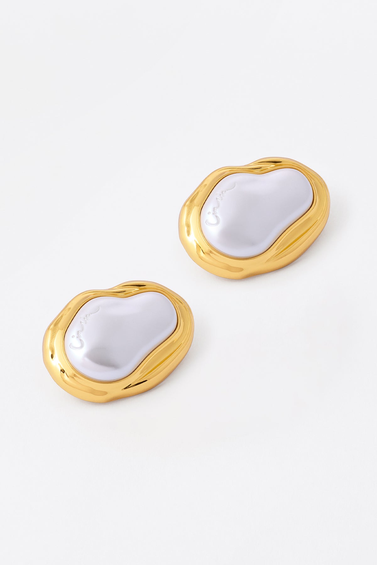 Moonstone Clip-On Jewel